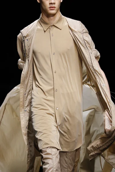 Look 26